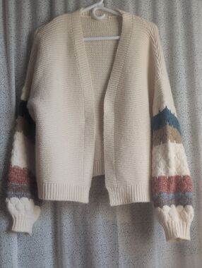 Hem & Thread Cream Open-Front Cardigan with Multicolor Striped Balloon Sleeves